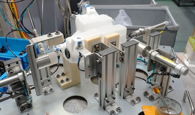 関東製作所メカトロニクス事業部が製作した検圧機の事例写真